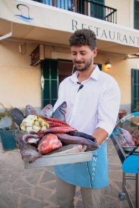 Pescado fresco del día en Restaurante Norai Portopetro