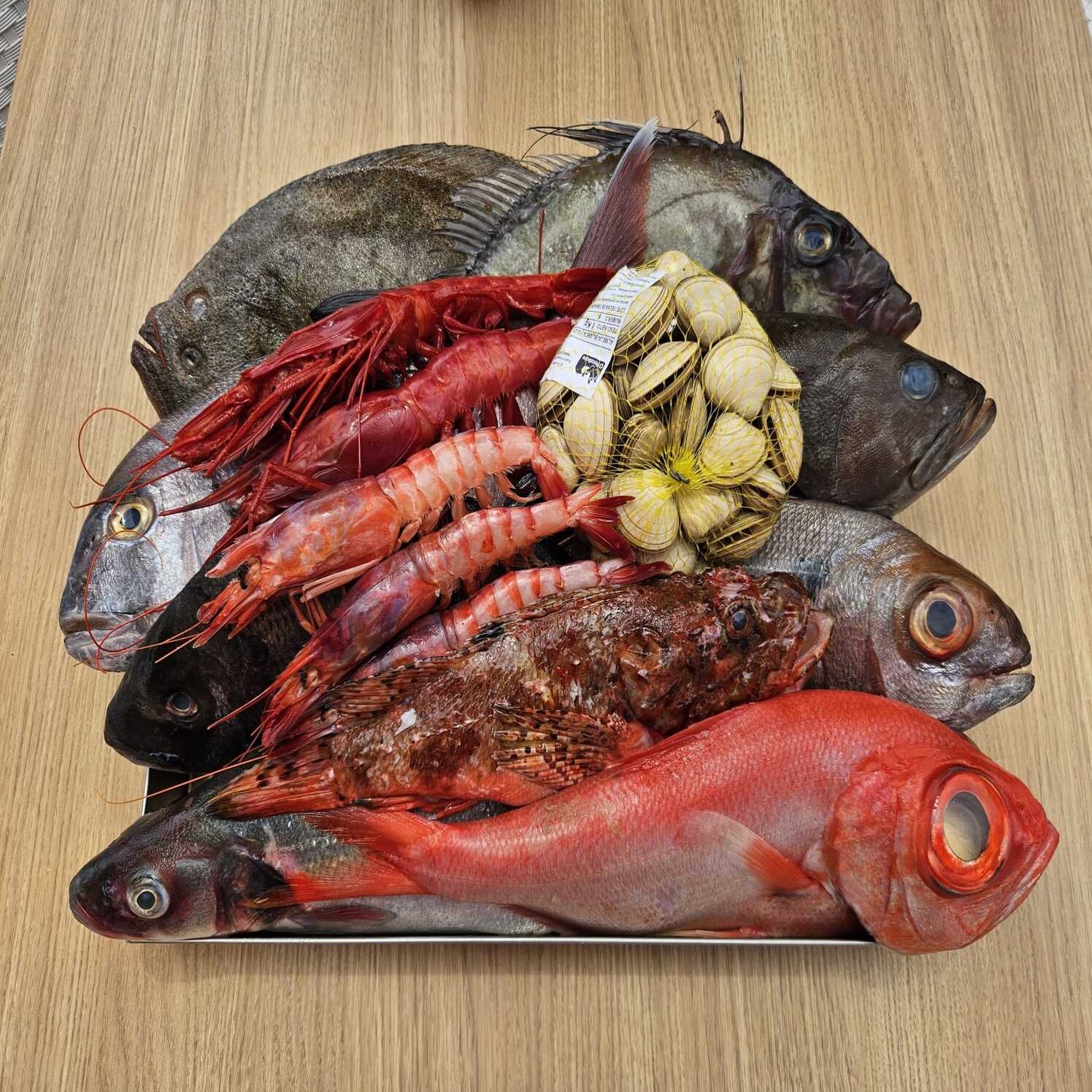 Pescado fresco del día en Restaurante Norai Portopetro